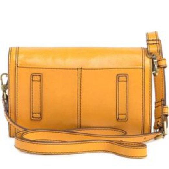 BNWT HOBO Convertible Crossbody/Belt Leather in Mustard! Retails $218 - Picture 3 of 7